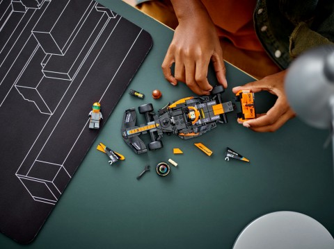 76919 | McLaren Formula 1 trkaći automobil verzija 2023IVET.HR - MODERNA ODJEĆA