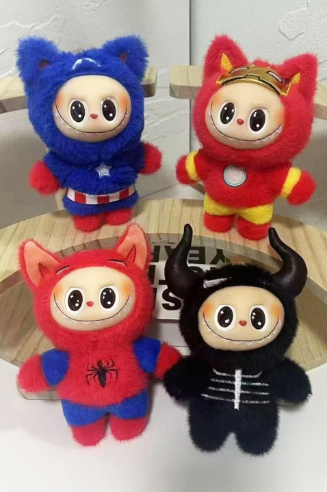 Plišani privezak LABUBU SPIDERMAN, Boja: crvena, IVET.HR - MODERNA ODJEĆA