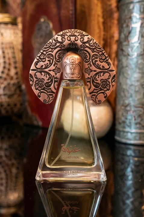 Arapski parfem Lattafa Niche Emarati Perfumes Ghinwa EDP 100 mlIVET.HR - MODERNA ODJEĆA