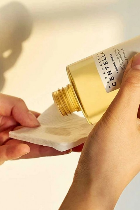 SKIN1004 Madagascar Centella Light Cleansing Oil 30 mlIVET.HR - MODERNA ODJEĆA