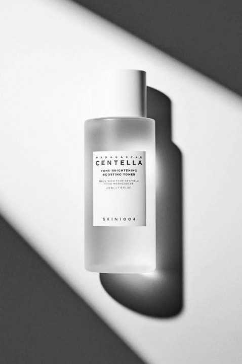 SKIN1004 Madagascar Centella Tone Brightening Boosting Toner 210 mlIVET.HR - MODERNA ODJEĆA