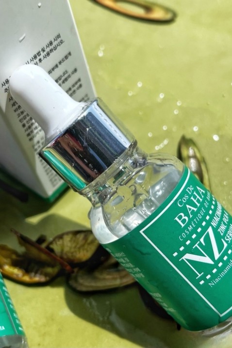 COS DE BAHA Niacinamide 20% Zinc 4% Serum (NZ) 30 mlIVET.HR - MODERNA ODJEĆA