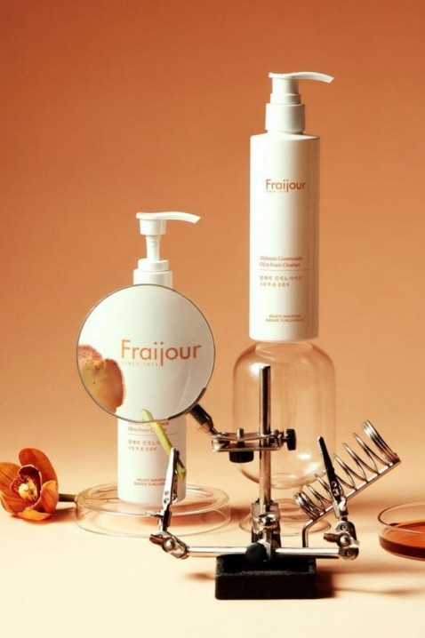 Fraijour Alchemic Ginsenoside Oil to Foam Cleanser 210 mlIVET.HR - MODERNA ODJEĆA