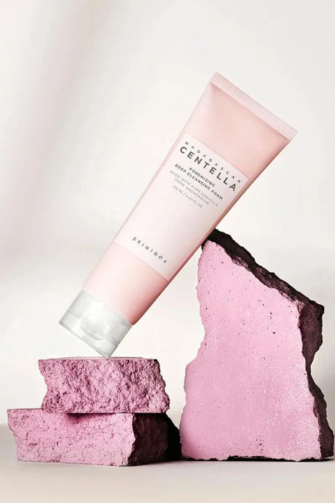SKIN1004 Madagascar Centella Poremizing Deep Cleansing Foam 125 mlIVET.HR - MODERNA ODJEĆA