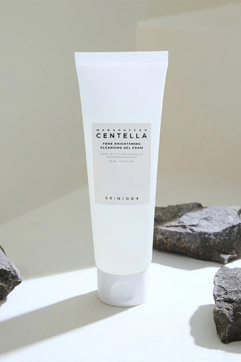 SKIN1004 Madagascar Centella Tone Brightening Cleansing Gel Foam 125mlIVET.HR - MODERNA ODJEĆA