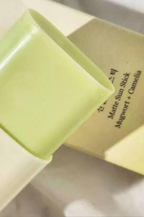 Beauty of Joseon Matte Sun Stick: Mugwort+Camelia, 18 mlIVET.HR - MODERNA ODJEĆA