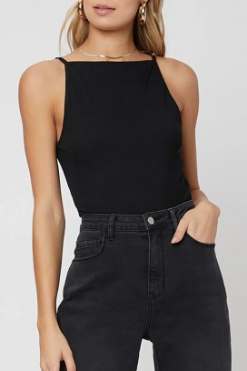 ženski minimalistički top čistog dizajna CARELINA BLACK