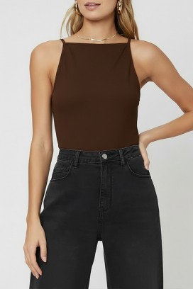 ženski minimalistički top čistog dizajna CARELINA BROWN