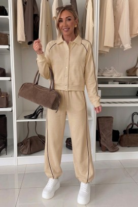 Ženski sportsko-elegantni komplet s kratkom jaknom i jogger hlačama LAMONIA BEIGE